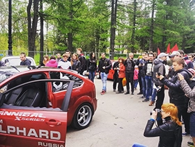 BASS-LINE.ru на выставке "Автовернисаж на Неве 2015"