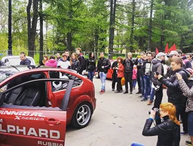BASS-LINE.ru на выставке "Автовернисаж на Неве 2015"