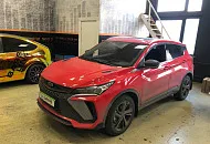 Geely coolray: Аудиосистема по штатным местам.