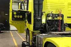 Создание громкой аудиосистемы на грузовике Volvo FH13: выбор компонентов, изготовление подиумов и подключение