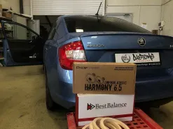 Skoda rapid замена штатной акустики