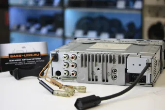 Купить Автомагнитола Alpine UTE-92BT - купить, 29 990 руб.