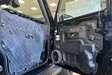 Полная шумоизоляция и аудиосистема для Mercedes G class (w464)