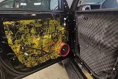 Tank 300: Полная шумоизоляция и замена аудиосистемы. 