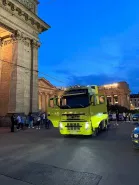 Создание громкой аудиосистемы на грузовике Volvo FH13: выбор компонентов, изготовление подиумов и подключение