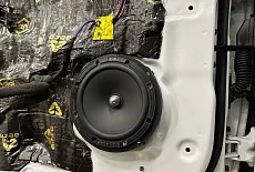 Kia K3: Максимум звука без изменения салона! 