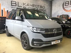 Улучшение звука в Volkswagen Multivan с помощью процессорной аудиосистемы