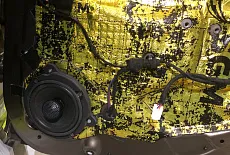 Lada Vesta SW Cross: Полная шумоизоляция салона