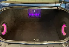 Dodge Challenger: Замена акустики в вместо штатного Alpine