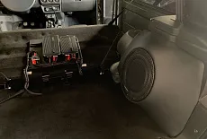 Создание эффективной аудиосистемы с сабвуфером в автомобиле Lada Niva Urban