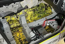 Porsche Cayenne: Шумоизоляция салона 