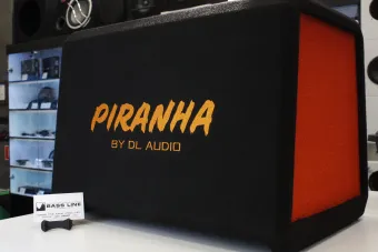Купить Активный сабвуфер DL Audio Piranha 12A Black - купить, 14 490 руб.