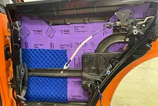 Шумоизоляция Volkswagen Touareg: улучшение акустического комфорта и повышение качества звука