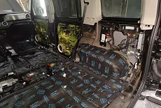 Tank 300: Полная шумоизоляция и замена аудиосистемы. 