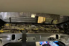 Шумоизоляция задней полки багажника Kia Cerato: эффективное решение проблемы шума от сабвуфера