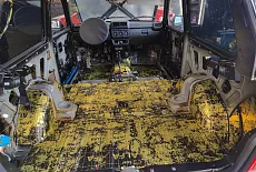 Лада Нива: Шумоизоляция, динамики, сигнализация. Без колхоза!