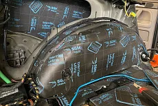 Шумоизоляция Volkswagen Touareg: улучшение акустического комфорта и повышение качества звука