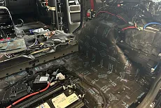 Полная шумоизоляция и аудиосистема для Mercedes G class (w464)
