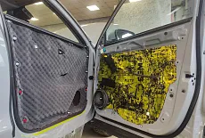 Chery tiggo 8 pro max. Замена акустики, установка сабвуфера, шумоизоляция салона.