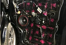 Улучшение звука в Volkswagen Multivan с помощью процессорной аудиосистемы