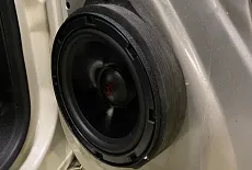 Улучшение акустической системы Cadillac Escalade: замена акустики и результаты