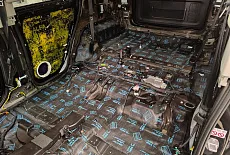 Tank 300: Полная шумоизоляция и замена аудиосистемы. 