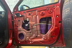 Haval Jolion: Установка сабвуфера в крыло, замена динамиков, шумоизоляция дверей