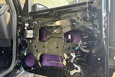 Полная шумоизоляция и аудиосистема для Mercedes G class (w464)