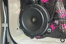 Porsche Cayenne: Замена аудиосистемы Bose