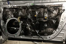 Эффективная шумоизоляция Toyota Camry V50: оптимальное решение для вашего автомобиля