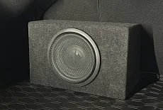 Kia K3: Максимум звука без изменения салона! 