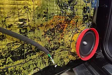 Tank 300: Полная шумоизоляция и замена аудиосистемы. 