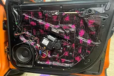 Шумоизоляция Volkswagen Touareg: улучшение акустического комфорта и повышение качества звука