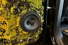 Профессиональная установка акустики на Ford F-150 Raptor: штатные места и максимум звука!