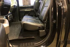 Профессиональная установка акустики на Ford F-150 Raptor: штатные места и максимум звука!