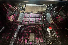 Dodge Challenger: Замена акустики в вместо штатного Alpine