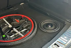 Porsche Cayenne: Замена аудиосистемы Bose