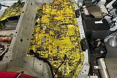 Porsche Cayenne: Шумоизоляция салона 