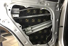 Шумовиброизоляция дверей Kia Sportage: эффективный способ улучшения акустики и снижения уровня шума в автомобиле