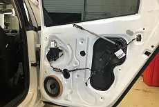 VW Polo Замена штатной акустики