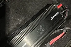 Geely coolray: Аудиосистема по штатным местам.