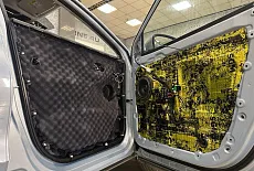 Jac gs6: Замена динамиков, Шумоизоляция дверей