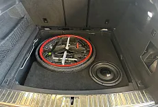 Porsche Cayenne: Замена аудиосистемы Bose