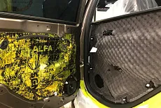 Lada Vesta SW Cross: Полная шумоизоляция салона