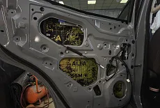 Oting paladin: Замена динамиков, шумоизоляция дверей