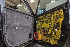 Tank 300: Полная шумоизоляция и замена аудиосистемы. 